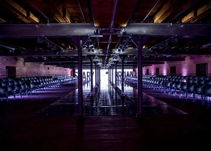 Blow Up Hall 5050 Hotel 5*