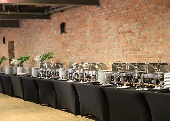 Blow Up Hall 5050 5* Poznan