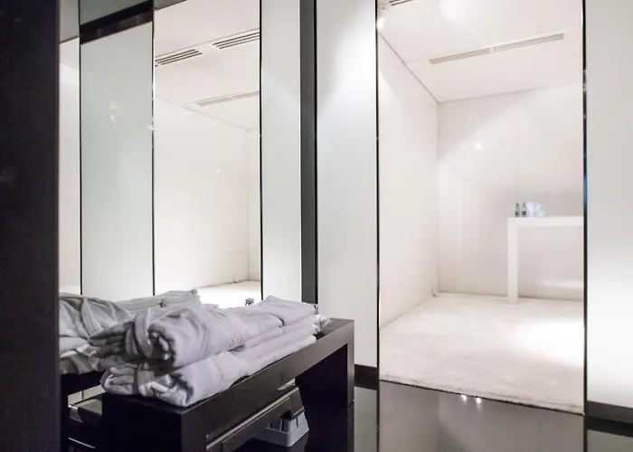 Blow Up Hall 5050 Hotel Poznan