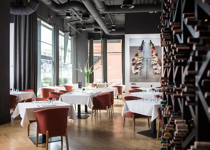 Blow Up Hall 5050 Hotel 5*