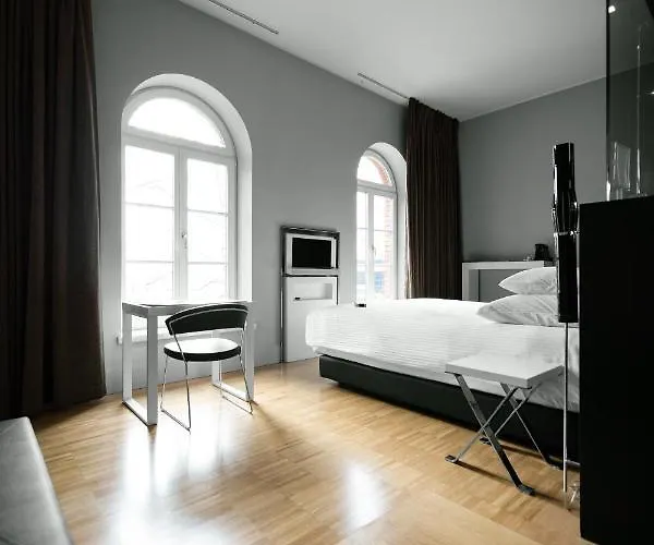 מלון Blow Up Hall 5050