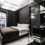 Hotel Blow Up Hall 5050