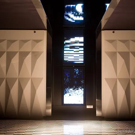 Hotel Blow Up Hall 5050 5*