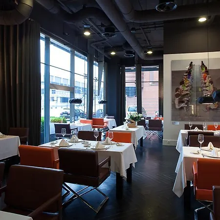 Blow Up Hall 5050 5* Poznaň