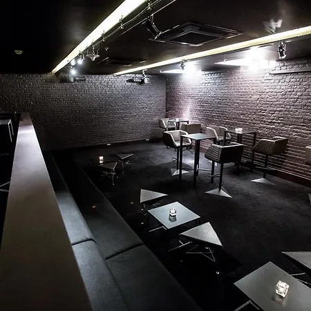 Blow Up Hall 5050 Hotel Poznaň