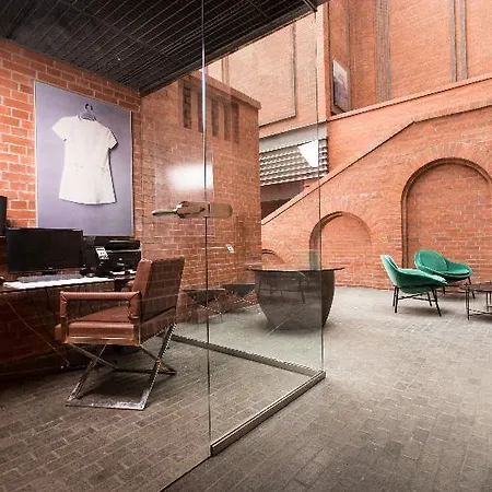 Blow Up Hall 5050 Hotel 5*