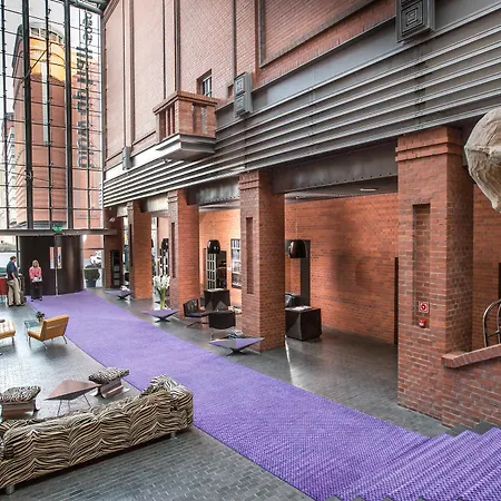 Blow Up Hall 5050 Otel 5*