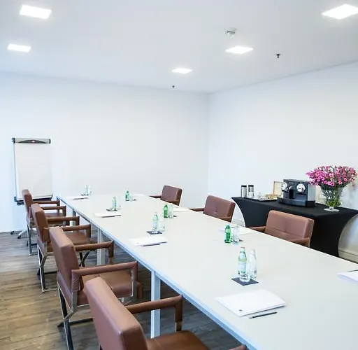 Blow Up Hall 5050 Hotel Poznań