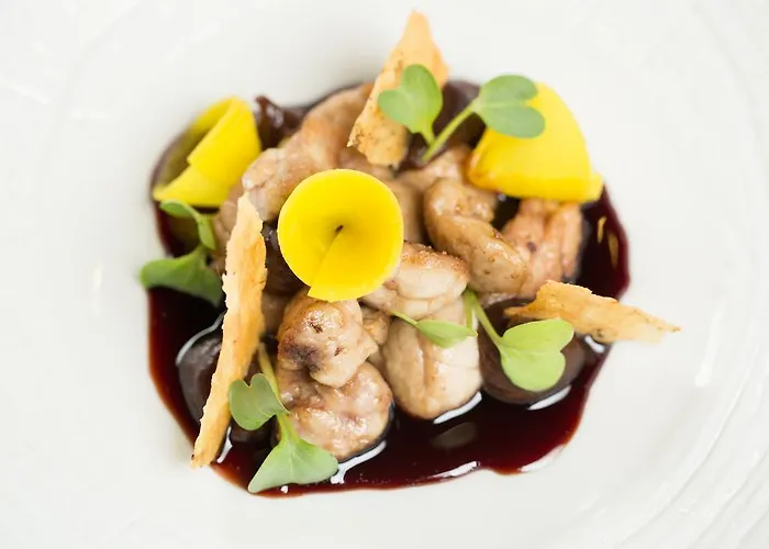 Отель Blow Up Hall 5050 5*