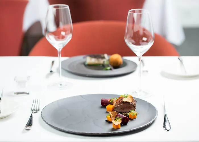 Blow Up Hall 5050 5* Познань