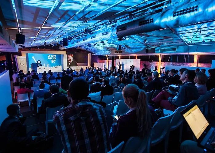 Blow Up Hall 5050 Poznań