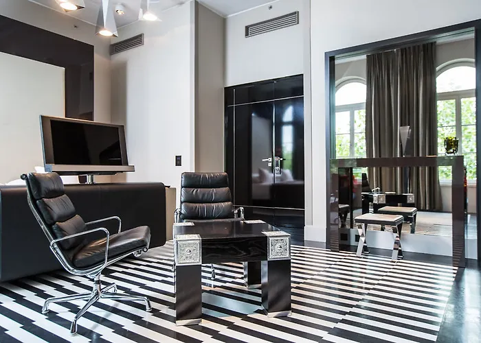 Hotel Blow Up Hall 5050 Poznań