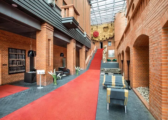 Blow Up Hall 5050 Hotel